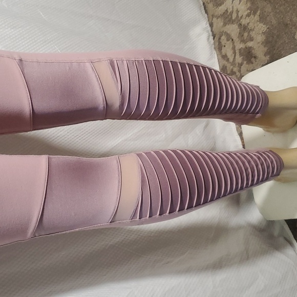 Alo Yoga High Waisted Leggings Smoky Quartz Dusty Mauve Blush Pink Size M - Picture 8 of 11